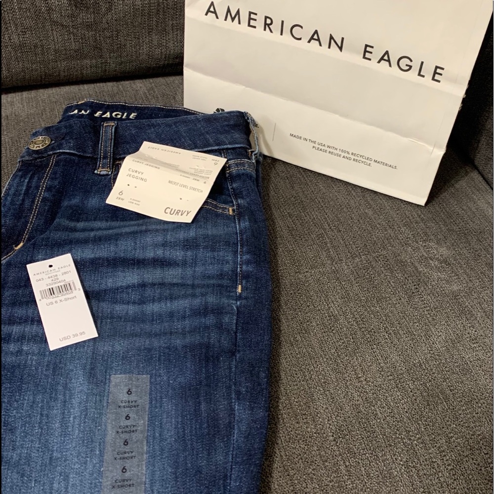 SOLD NWT American Eagle Womens jeans size 6x-short